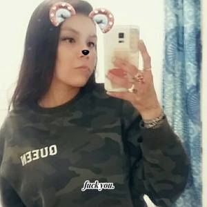 Meet your Posher, Carrie